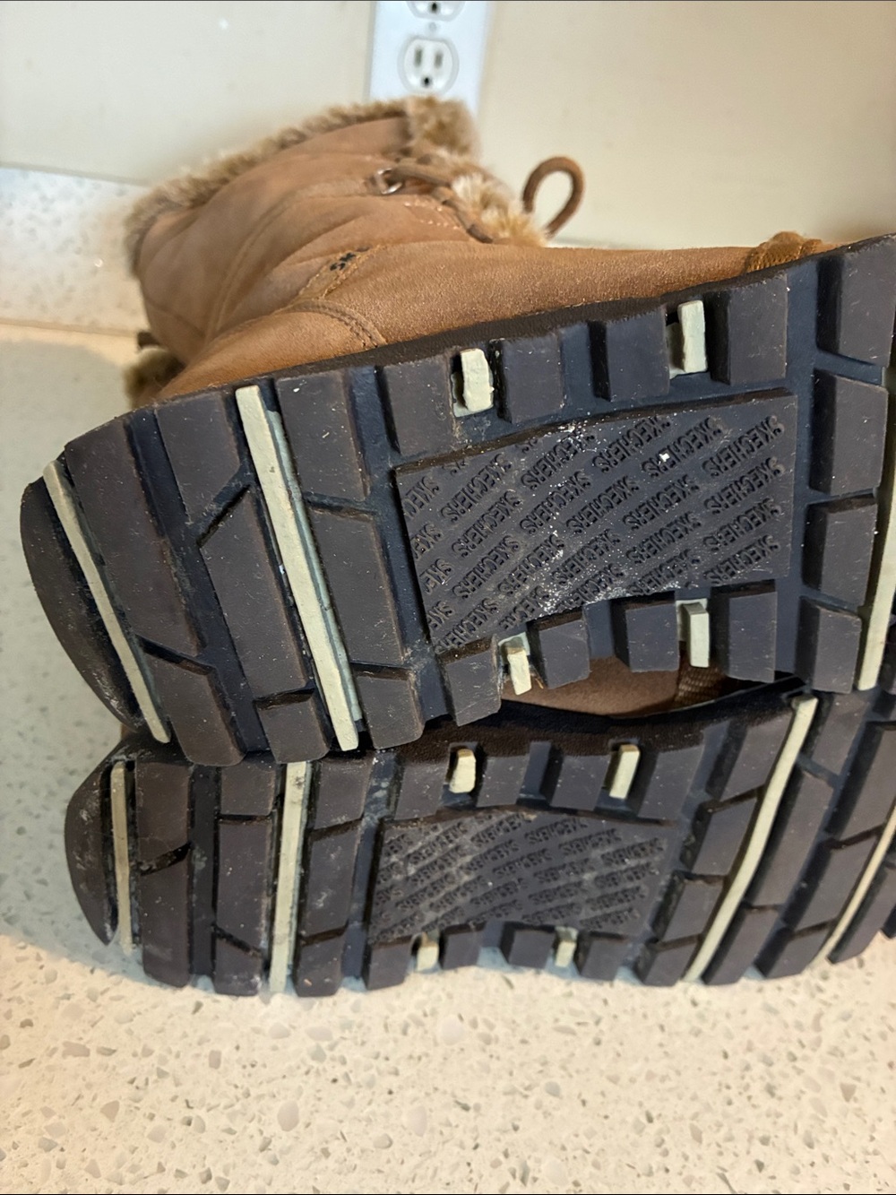 SKECHERS BOOTS - Picture 6 of 8